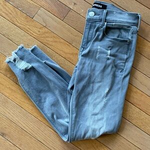 NWOT Express gray distressed ankle mid rise skinny Jeans